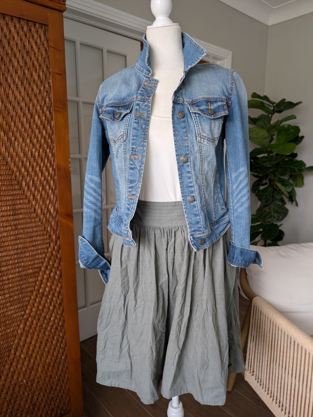 Edme & Esyllte Anthropologie Grey Cotton Gathered Skirt 12